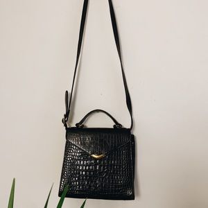 Vintage Nine West crossbody black leather purse